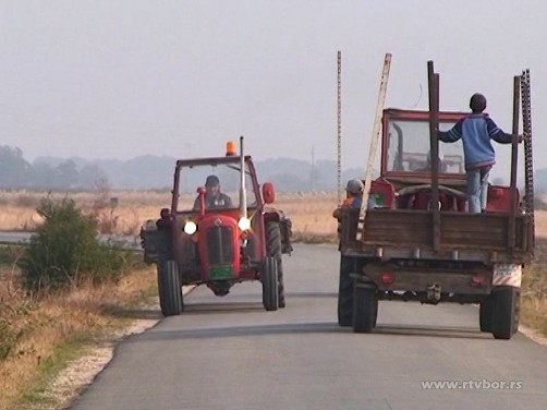 Bezbednost traktora na putu
