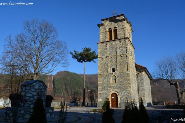 Brus crkva121801