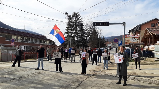 Brus protest140225
