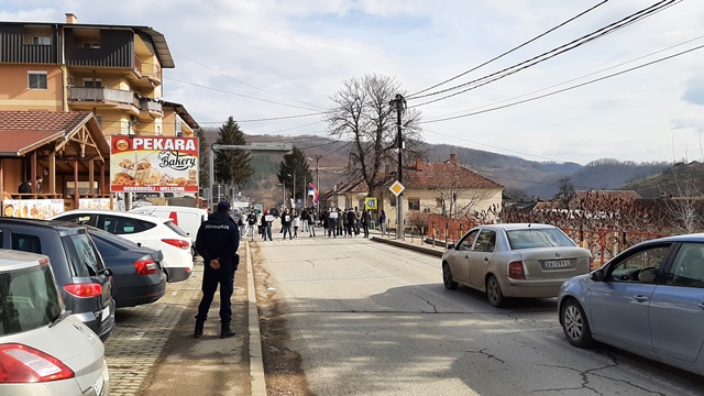 Brus protest140225a