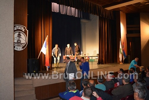 Borci tribina011016