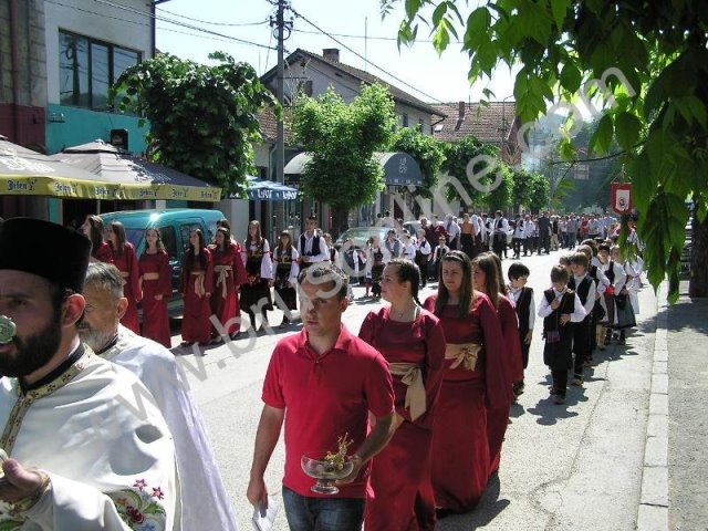 Brus SvTrojica2012a