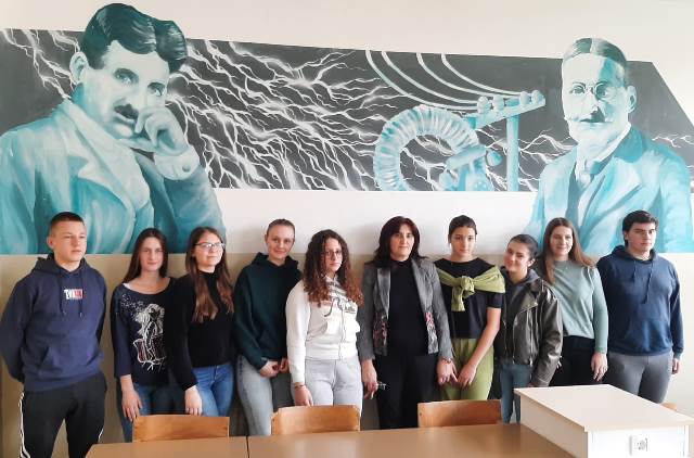 SrednjaBrus fizika190324a