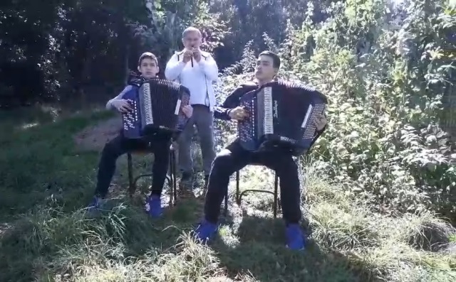 KrivaReka koloPrsici09201