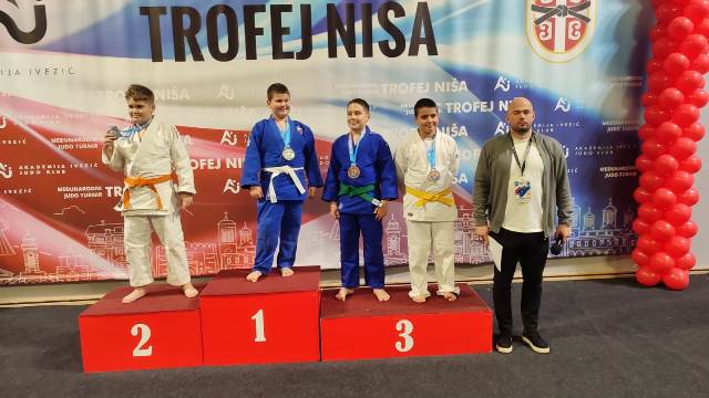 JkBrus TadejAntic0326