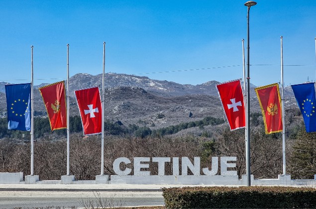 Cetinje Znapolakoplja
