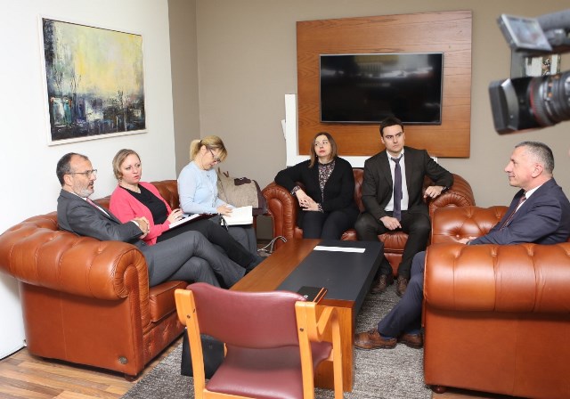 EUPRO Bujanovac pred opstine0219