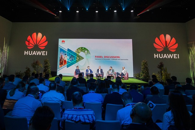 Huawei0424 WarpStudio1