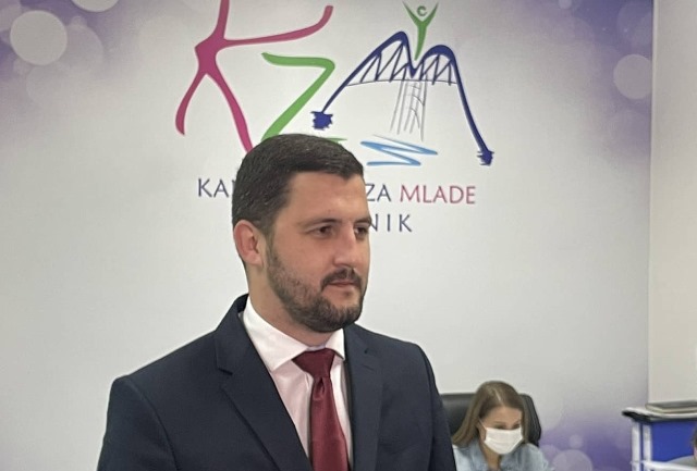 MOS MilanSavic0421