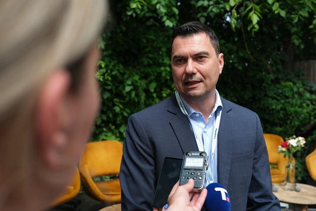 NevenMarinovic SMARTkolektiv