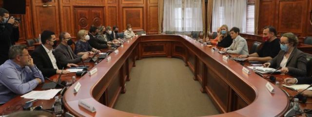 Srbija Radnagrupamediji1221a