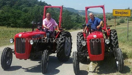 Strojinci traktor001a