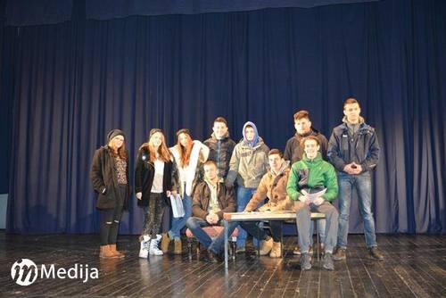 DramskiBrus 010217 02
