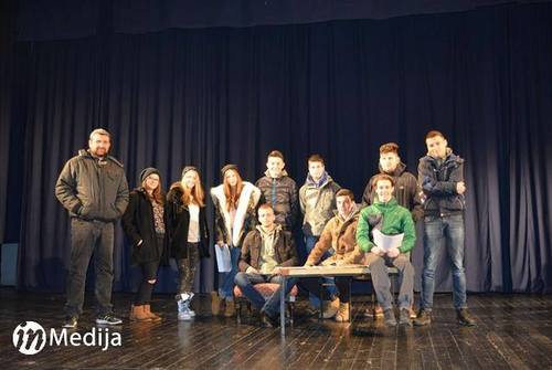 DramskiBrus 010217 03